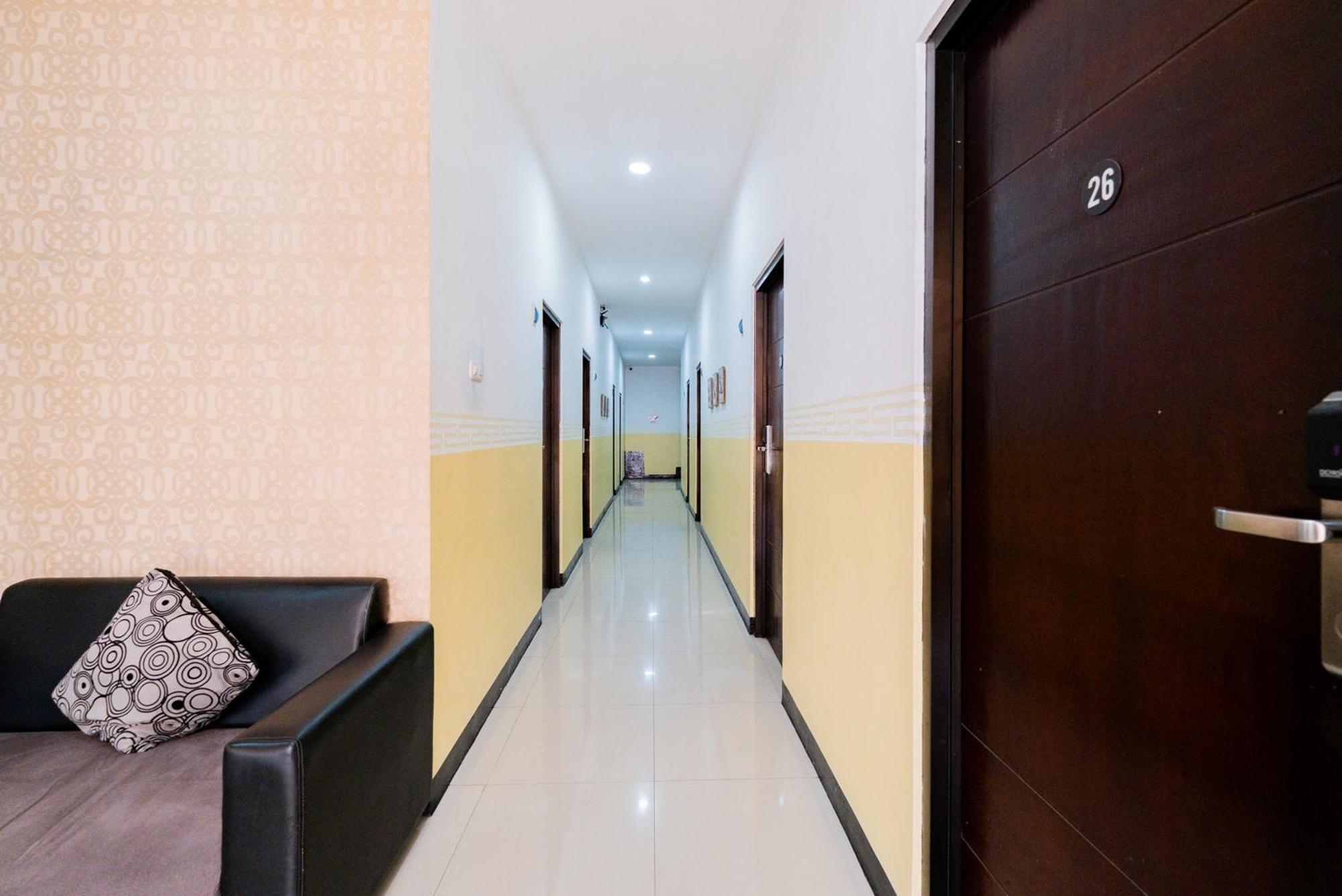 Reddoorz Near Taman Krida Budaya Wisma tamu 2*